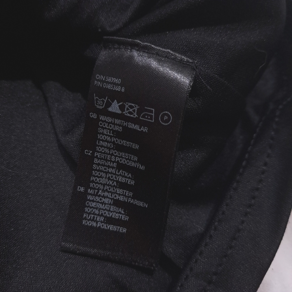 H&M | Black sleevless key hole women's dress - Picture 9 of 9